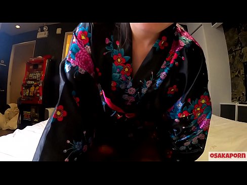 ❤️ Keçika ciwan a cosplay ji seksê hez dike ku bi orgazmê bi şûjinek di hespêk û blowjob de. Keçika Asyayî ya bi pisîka porî û bi cil û bergên kevneşopî yên Japonî di vîdyoya amator de ku masturbasyona bi pêlîstokên qijikê nîşan dide. Sakura 3 OSAKAPORN. ❤❌ Kalîteya seksê li me ku.appassistance.ru ❤